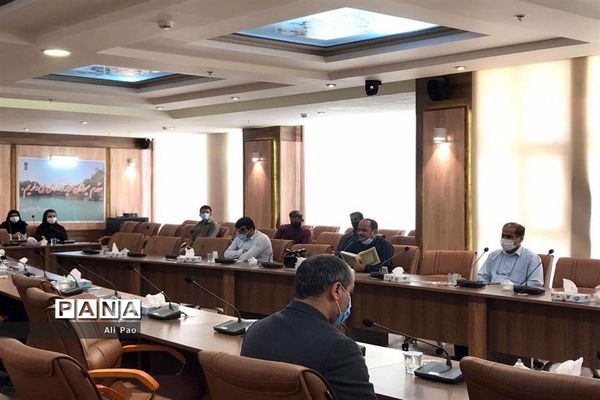 تجلیل از طلایه داران تربیت شهرستان عسلویه