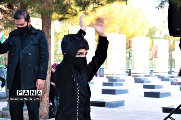 یک اربعین اشک