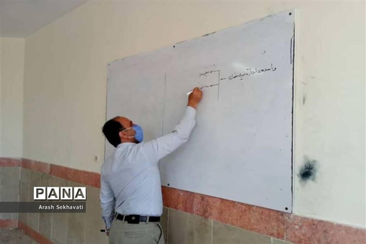 ۱۰۰۰ کلاس درس تا پایان سال در کرمان بهره‌برداری می‌شود