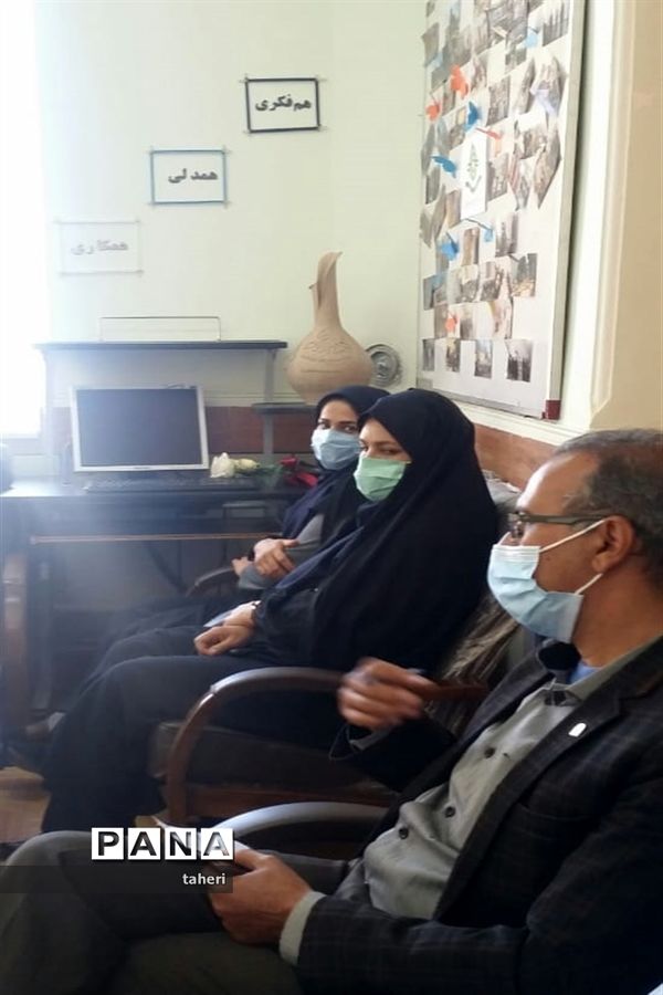 بازدید رئیس سازمان دانش‌آموزی فارس از فعالیت‌های پیشتازان در نی ریز