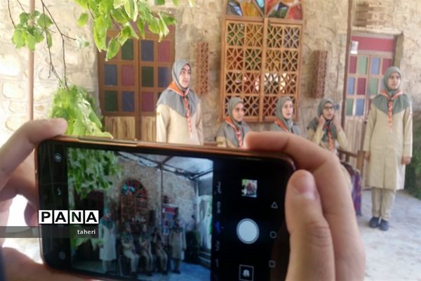 بازدید رئیس سازمان دانش‌آموزی فارس از فعالیت‌های پیشتازان در نی ریز