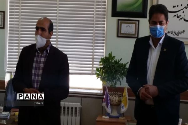 بازدید رئیس سازمان دانش‌آموزی فارس از فعالیت‌های پیشتازان در نی ریز