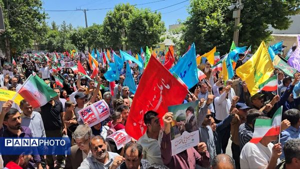 حماسه باشکوه ملت بزرگ ایران در راهپیمایی جمعه خشم و نصر 