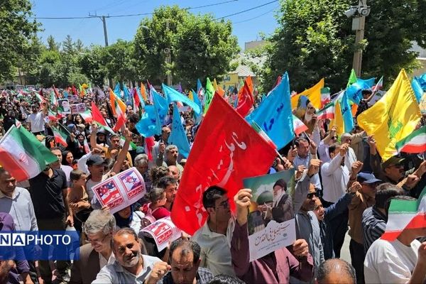 حماسه باشکوه ملت بزرگ ایران در راهپیمایی جمعه خشم و نصر 