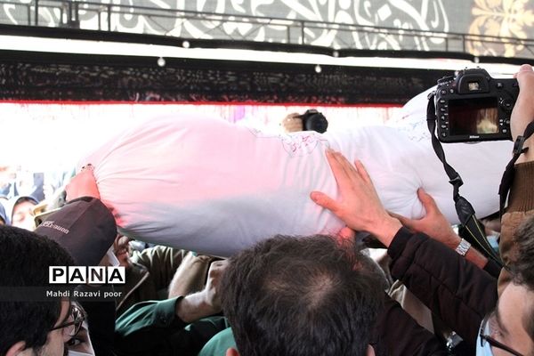 تدفین شهید گمنام در تبریز
