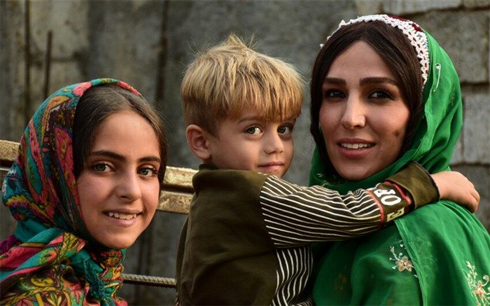 بچه گرگ های دره سیب، فیلم بومی ژانر کودک  در سی و نهمین جشنواره فیلم فجر