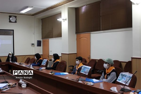 نشست هیات رئیسه مجامع تشکل پیشتازان سازمان دانش‌آموزی آموزش و پرورش اسلامشهر