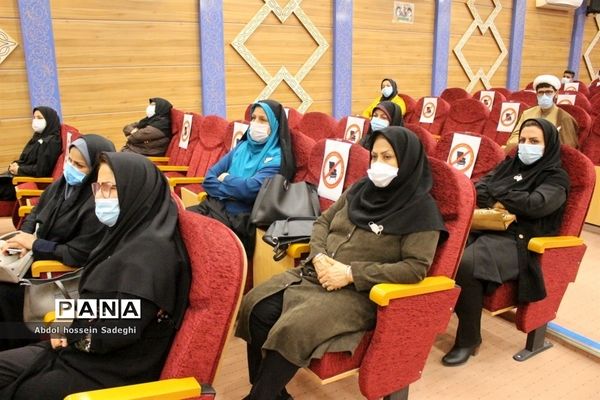 جلسه مراقبین سلامت شهرستان‌های بوشهر، تنگستان، دلوار و خارگ