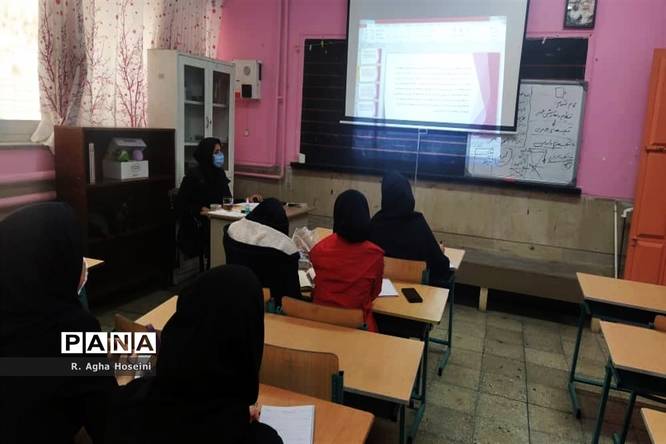 برگزاری دوره تربیت خبرنگار ویژه دانشآموزان دختر در شیراز