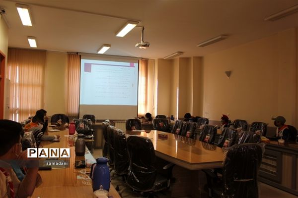 اولین روز دوره آموزش خبرنگاری ویژه دانش آموزان پسر استان اصفهان