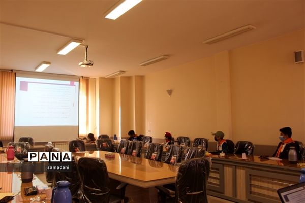 اولین روز دوره آموزش خبرنگاری ویژه دانش آموزان پسر استان اصفهان