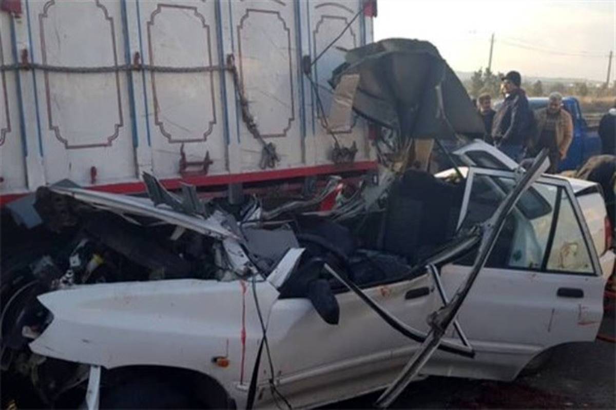 ۲ کشته و ۳ مصدوم در پی تصادف خودروی سواری و کامیون