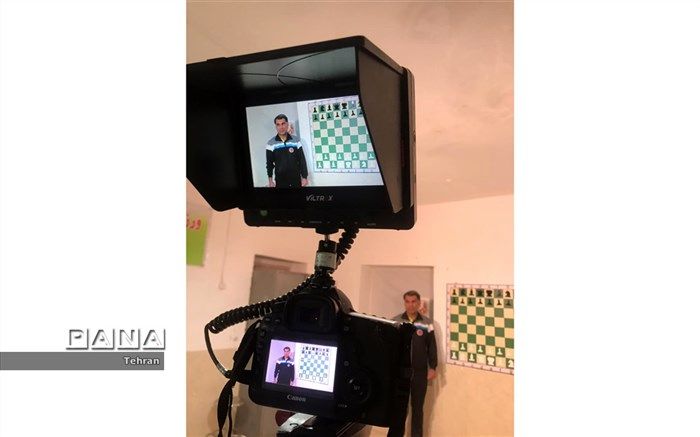 ضبط برنامه مدرسه تلویزیونی ایران در هنرستان شهید قدوسی منطقه ۱۱ تهران