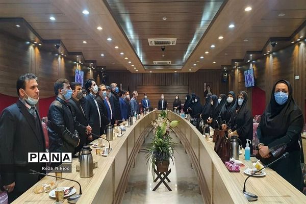 نشست هم اندیشی مدیران متوسطه بهارستان یک در اردوگاه شهید منتظری شهریار