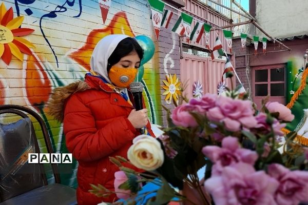 نواخته شدن زنگ انقلاب در منطقه 13 شهر تهران