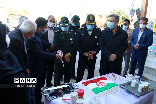 نواختن زنگ انقلاب در مدارس شهرستان امیدیه