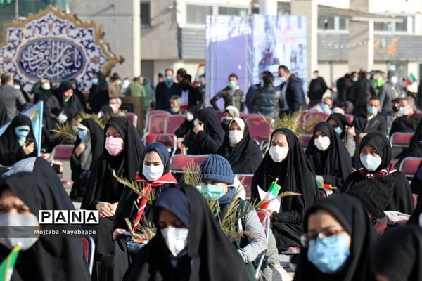 مراسم گلبانگ انقلاب در میدان شهدای  مشهد