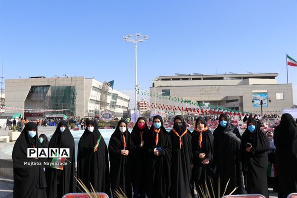 مراسم گلبانگ انقلاب در میدان شهدای  مشهد