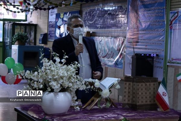 برگزاری آیین گلبانگ انقلاب منطقه 10