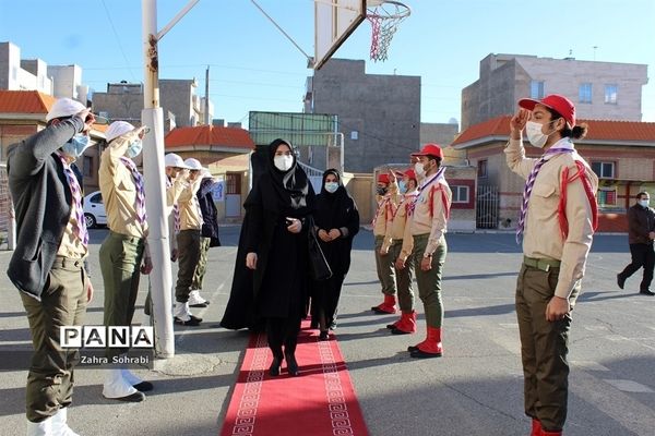 طنین انداز شدن زنگ انقلاب اسلامی درآموزشگاه شهید اورکی اسلامشهر