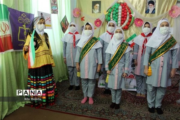 زنگ انقلاب در دبستان شکوه دانش شهرستان گلوگاه