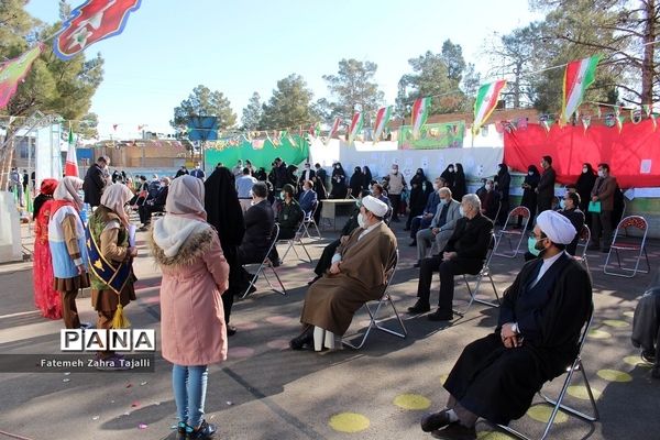 آیین نواختن زنگ انقلاب در مدرسه شهید طنانی خیرآباد