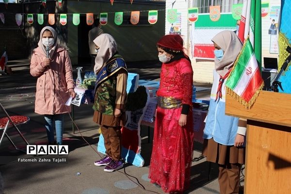 آیین نواختن زنگ انقلاب در مدرسه شهید طنانی خیرآباد