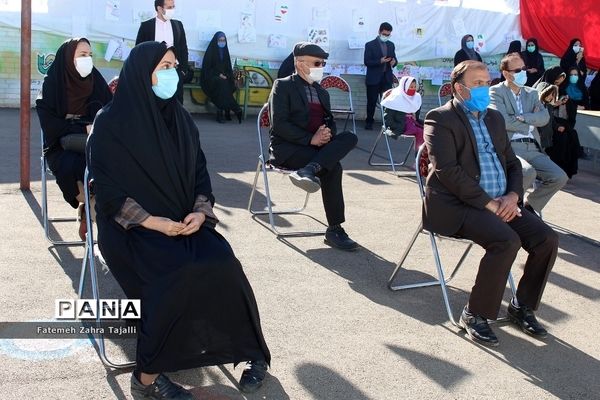 آیین نواختن زنگ انقلاب در مدرسه شهید طنانی خیرآباد