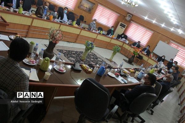کارگاه کارشناسان ارزیابی عملکرد و پاسخگویی به شکایات شهرستان‌ها و مناطق آموزش و پرورش استان بوشهر