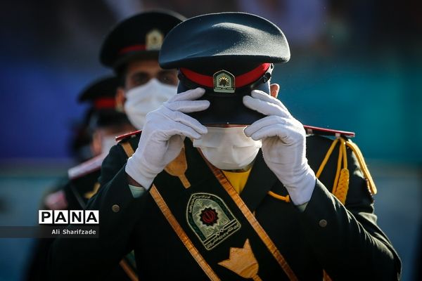 چهل و سومین مراسم دانش‌آموختگی دانشجویان دانشگاه علوم انتظامی امین