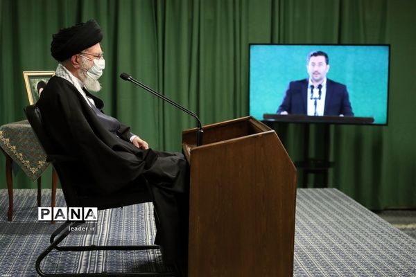 نشست تصویری رهبر انقلاب اسلامی با جمعی از مداحان به‌مناسبت سالروز ولادت حضرت زهرا(س)