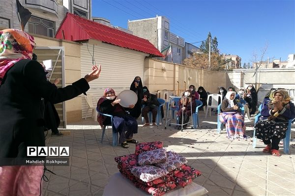 دیدار پیشگامان دبیرستان نرجسیه ازمادران سالمند