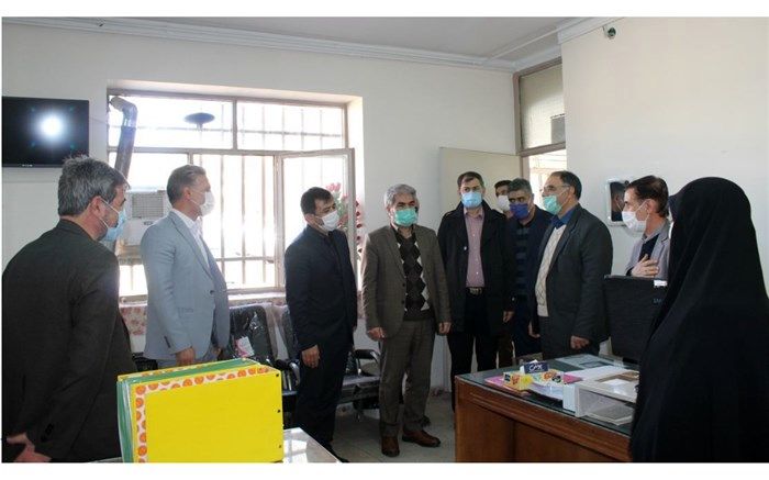 بازدید سرزده مدیر کل آموزش و پرورش استان از اداره آموزش و پرورش ناحیه 2 زنجان