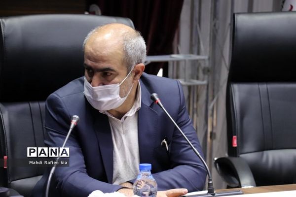 تجلیل از بانوان اداره کل آموزش و پرورش با حضور مدیرکل آذربایجان شرقی