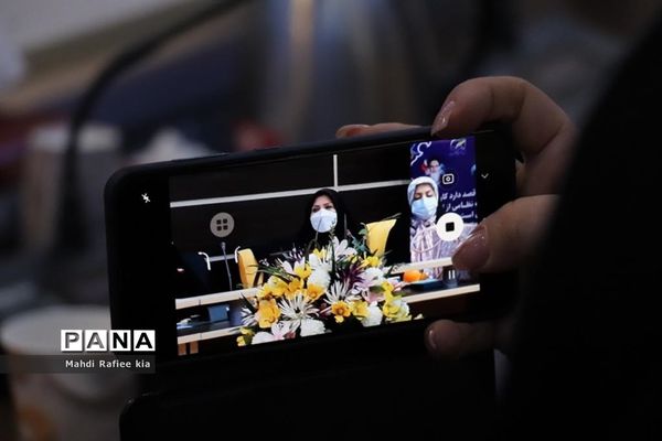 تجلیل از بانوان اداره کل آموزش و پرورش با حضور مدیرکل آذربایجان شرقی