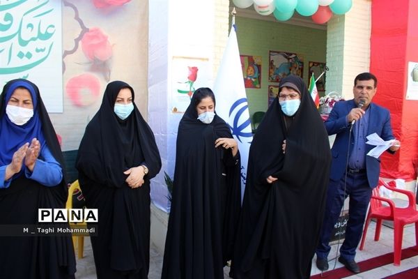 تجلیل ازبانوان اداره آموزش و پرورش شهرستان بوشهر به مناسبت  ولادت حضرت زهرا (س) و روز زن