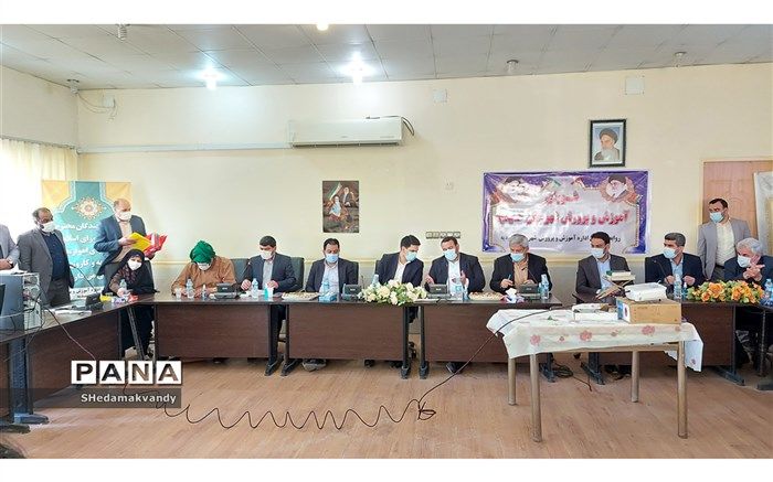 برگزاری جلسه شورای آموزش وپرورش  شهرستان حمیدیه دراردوگاه دهکده