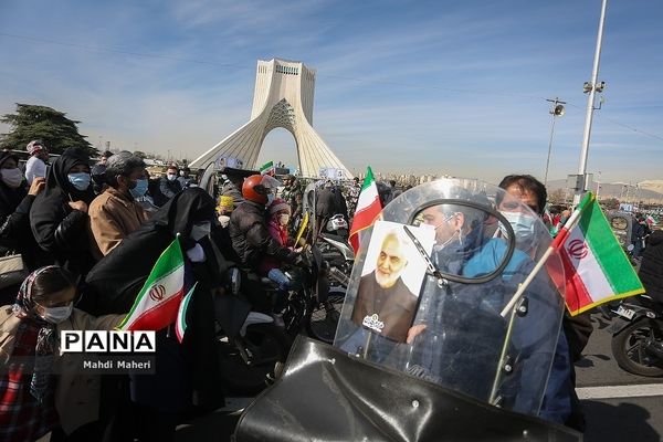 راهپیمایی یوم الله ۲۲ بهمن در تهران- ۲