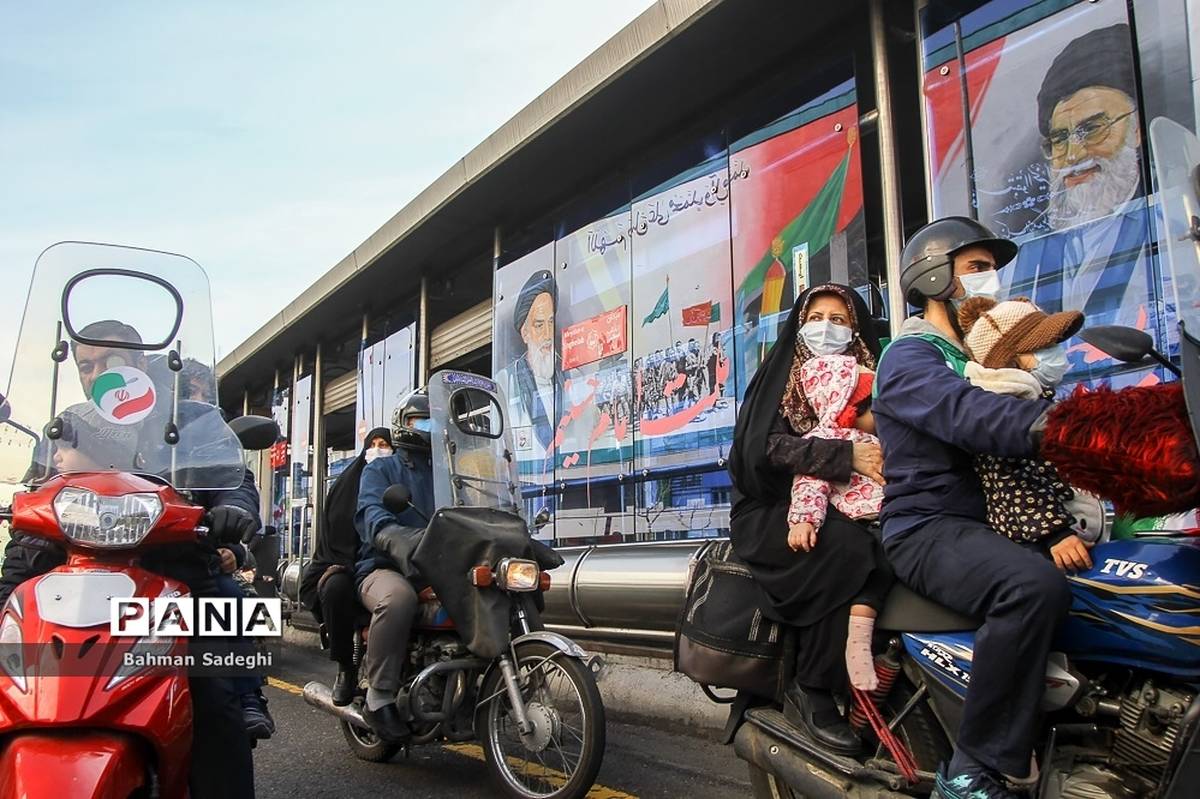 راهپیمایی یوم الله ۲۲ بهمن در تهران- 3