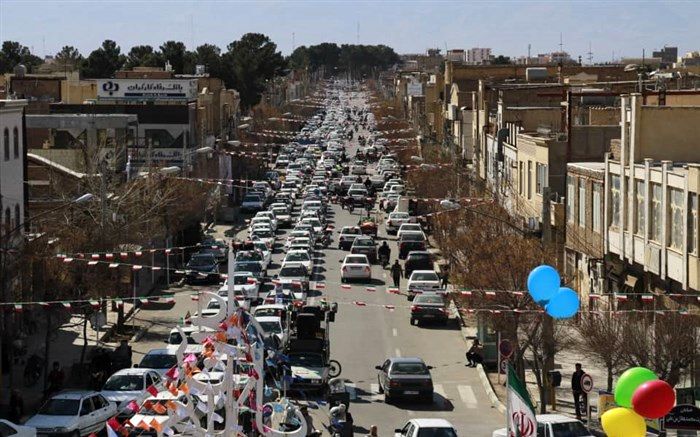 حضوری متفاوت و نمادین در  راهپیمایی 22بهمن امسال در اردستان