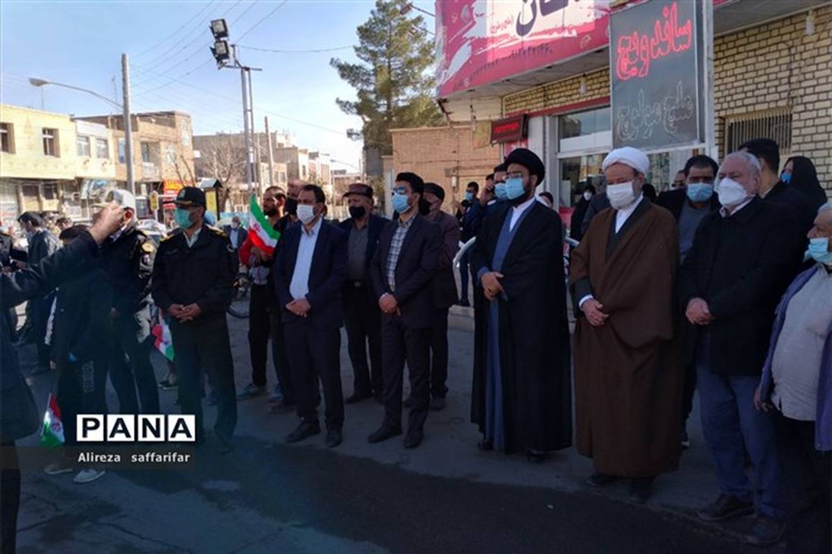 کمتر کسی تصور می‌کرد انقلاب اسلامی طی چهار دهه همچنان در مسیر پیشرفت باشد