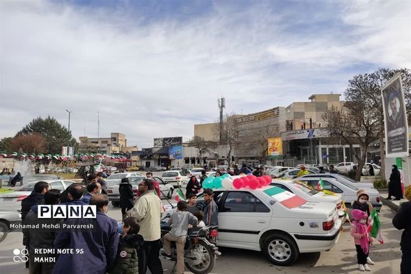 راهپیمایی  خودرویی ۲۲ بهمن در کرمانشاه