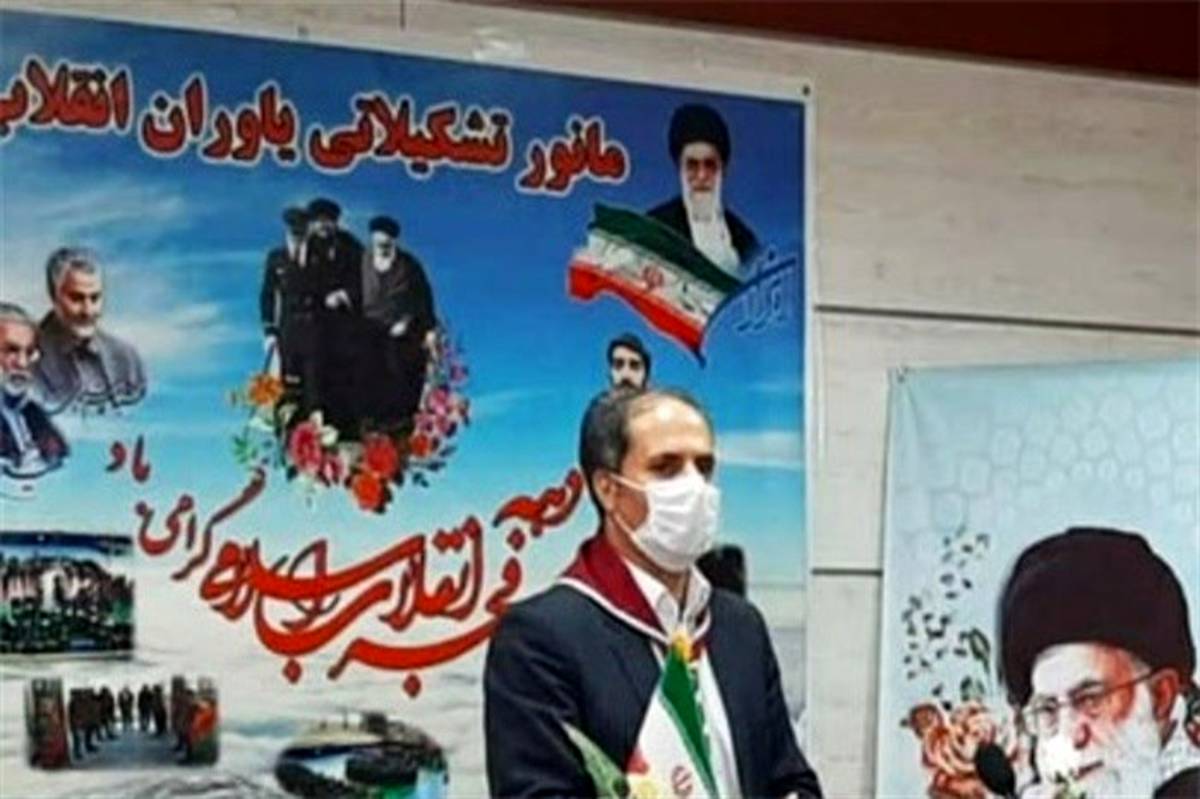 انقلاب اسلامی با بیداری و مسئولیت‌‌پذیری مردم به تحقق پیوست