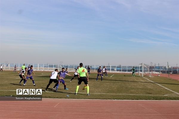 دیدار دو تیم هوادار تهران و شاهین بوشهردراستادیوم شهدای اسلامشهر