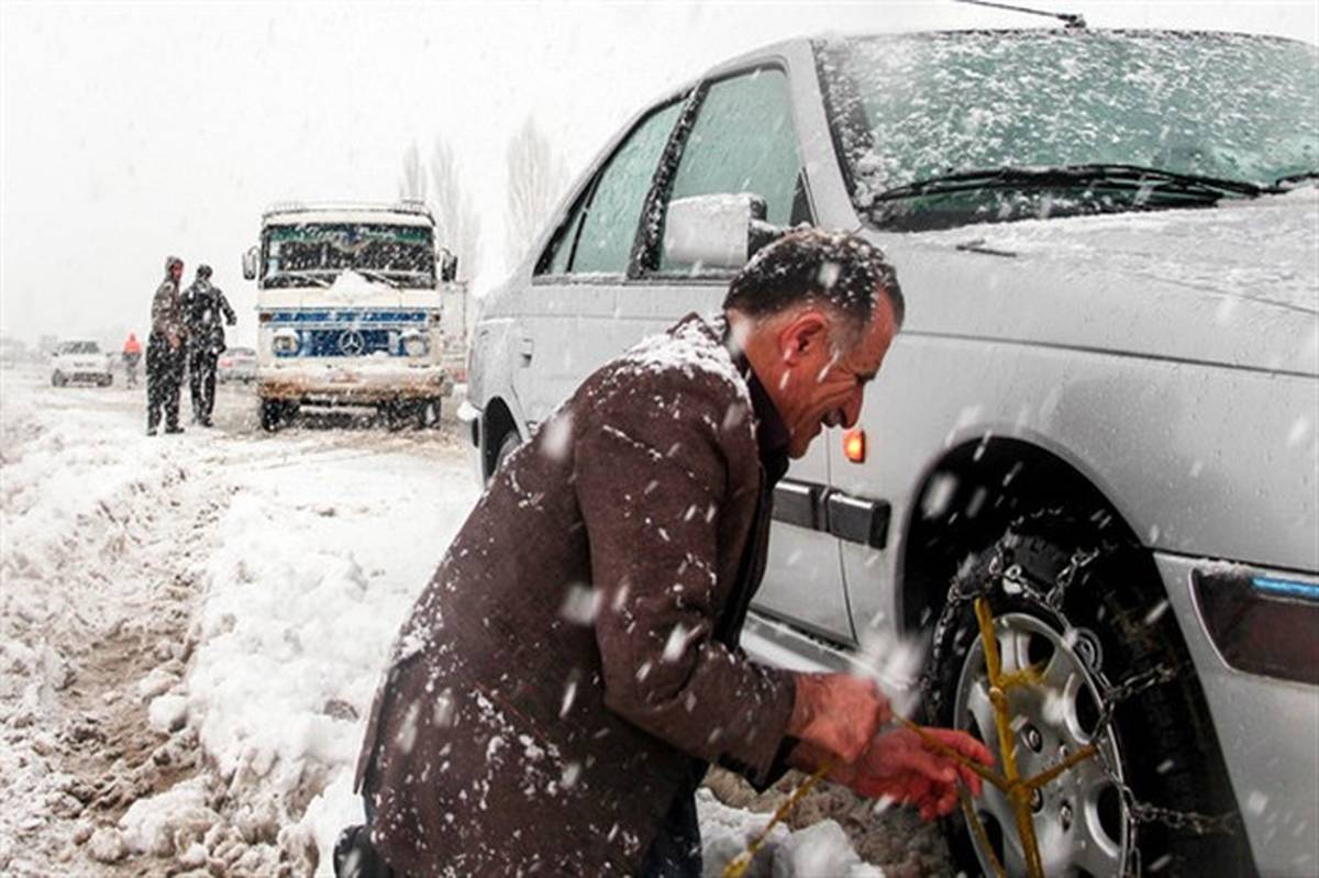 بارش برف و باران در جاده‌های 7 استان