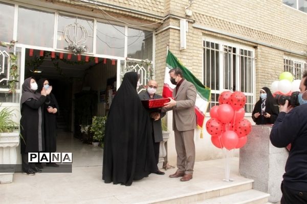 آئین افتتاحیه طرح مدرسه، کانون تربیتی محله در منطقه ۱۳ شهر تهران