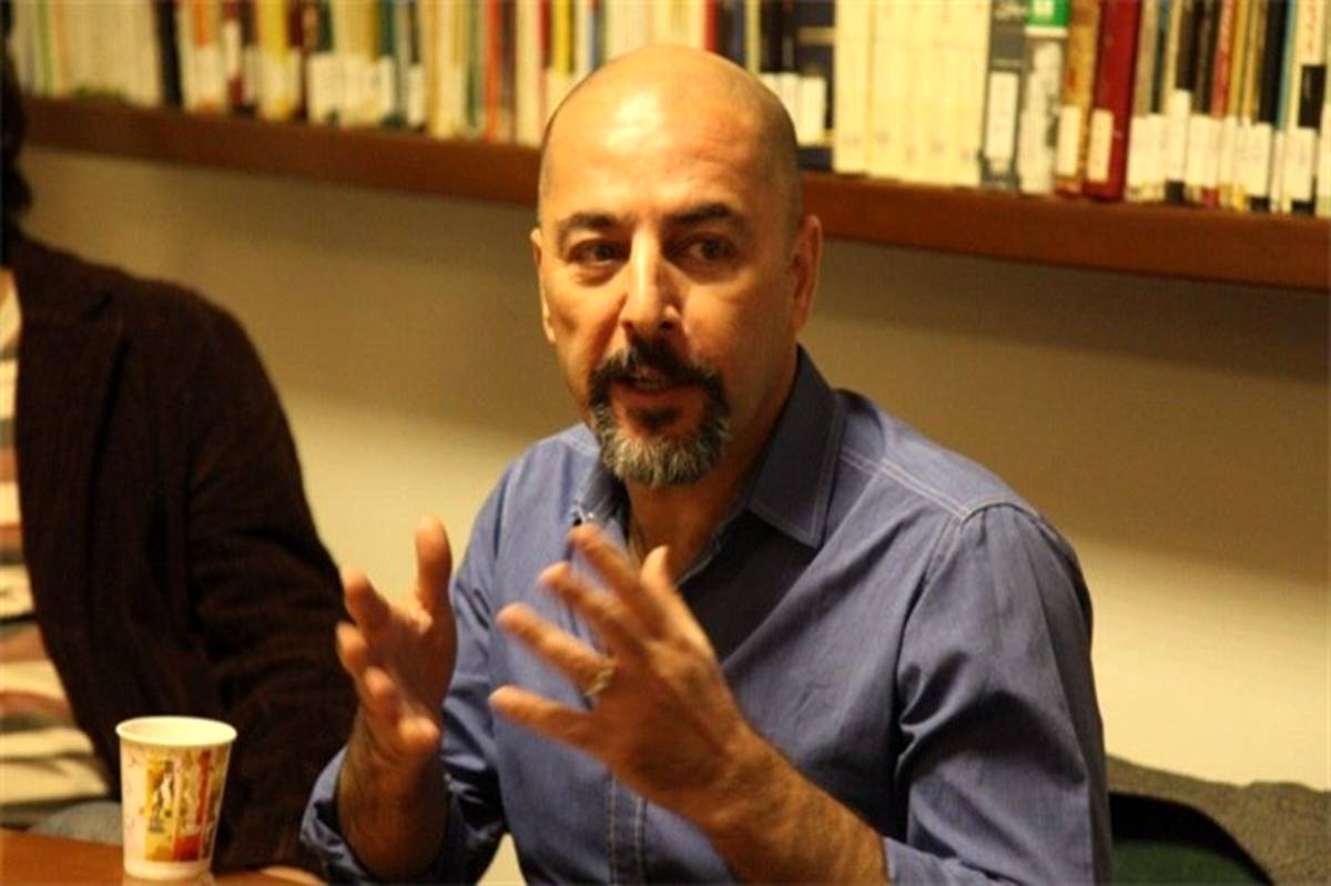 محمد گذرآبادی: کار فیلم‌نامه نویس «کشف» است نه «اثبات»