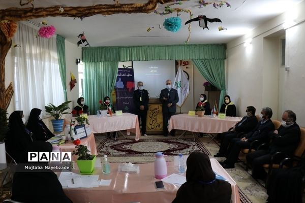 مرحله استانی مناظره ملی دانش‌آموزان دختر در مشهد