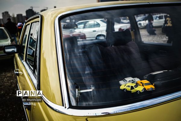 گردهمایی خودروهای کلاسیک