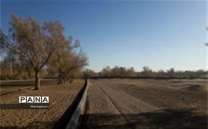 اجرای طرح آبیاری کم فشار در روستای آشتیان 